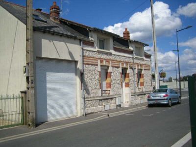 Maison de ville T6 FLEURY LES AUBRAIS - 6 pieces - 121 m2