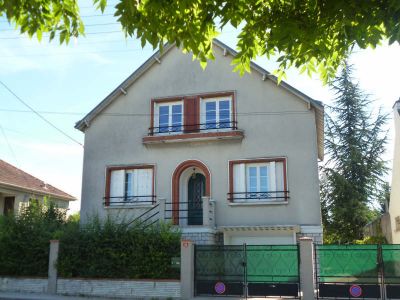 Maison T5 FLEURY LES AUBRAIS - 5 pieces - 126,53 m2