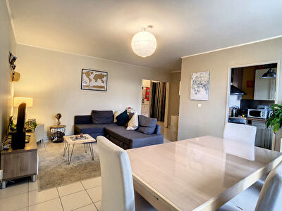 ORLEANS - ST LAURENT - APPARTEMENT 3 PIECES - BALCON - PAKING
