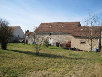 A vendre a La Chapelle Saint Mesmin - Grange a renover - 140m2