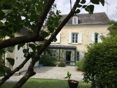 A vendre a Saint Jean De Braye maison de 217m2 - garage - jardin sud