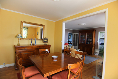 Appartement T5 avec Loggia - FLEURY LES AUBRAIS