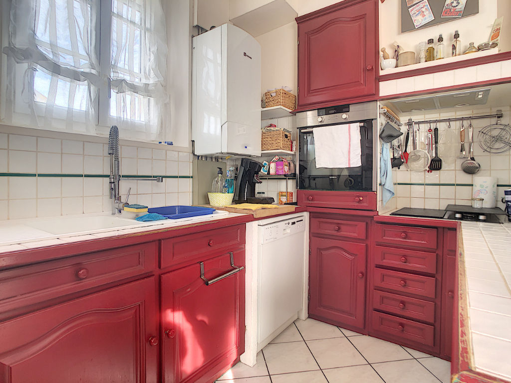 photos n°1 FLEURY LES AUBRAIS - PROCHE GARE - 3 CHAMBRES - JARDIN - GARAGE - DUPLEX - CAVE - ORLEANS NORD - CHARME - PARQUET - POUTRES