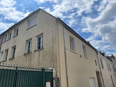 ORLEANS -COEUR DE VILLE / ST PATERNE - Appartement Orleans T 2 - 41m2 - Immeuble ancien ravale