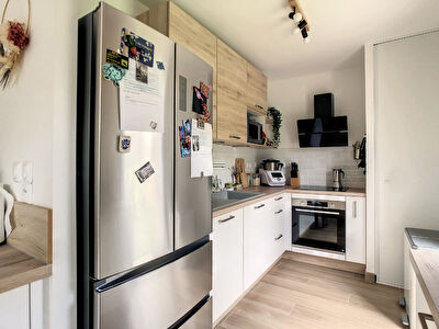 MAISON 4 CHAMBRES - LUMINEUSE - CALME - TELETRAVAIL - PROCHE COMMERCES -