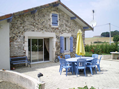 FERME RENOVEE SAINT SEVER - 5 pieces - 105 m2