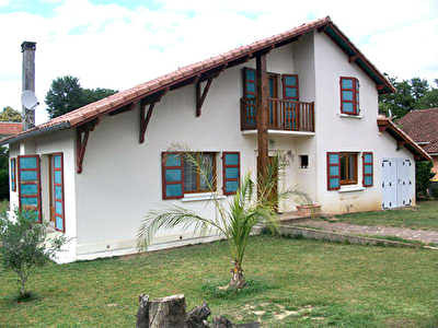 Maison Saint Pierre Du Mont 6 pieces 154 m2