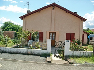 Maison Saint Pierre Du Mont 4 pieces 90 m2