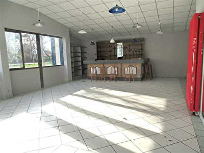 Local commercial + Appartement T5 a 5' de Mont De Marsan 203m2
