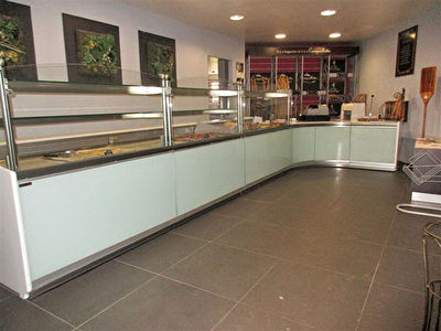 Local commercial Saint Pierre du Mont 134 m2