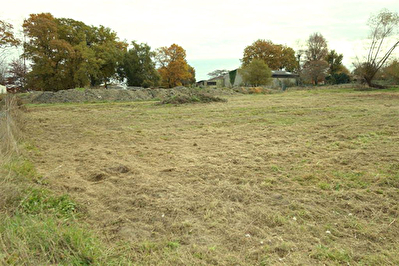 Terrain Saint Pierre du Mont 1000 m2