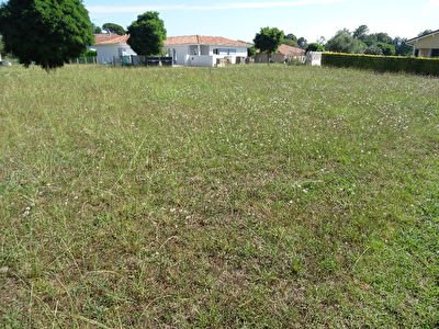 Terrain de 699 m2