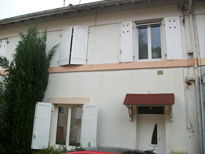 Maison 4 pieces de 90 m2 Saint Paul Les Dax