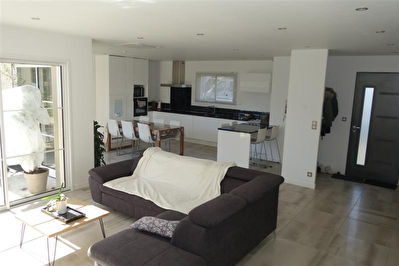 Maison Saint Pierre Du Mont 6 pieces 121 m2
