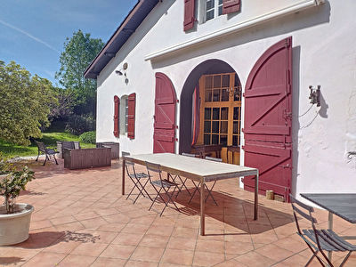 Spacieuse maison de 231 m2 a Cagnotte