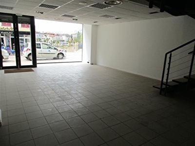 Local commercial Mont De Marsan 3 pieces 151 m2
