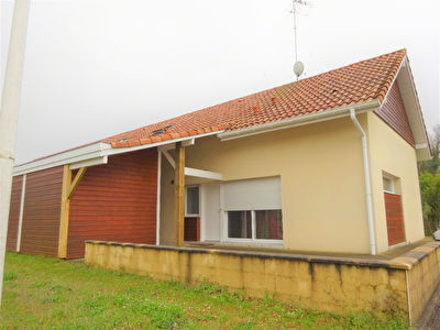 Appartement T2 RDC parking et cellier
