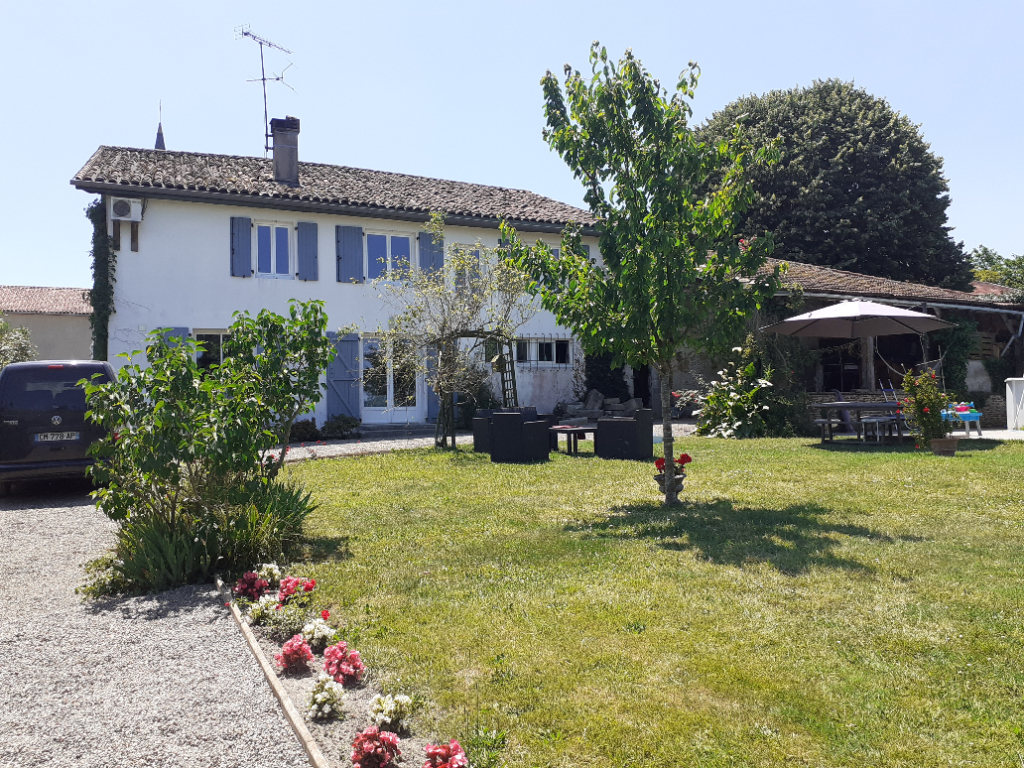 photos n°1 A vendre à Ossages maison avec 7 chambres + garage + entre Dax et Orthez