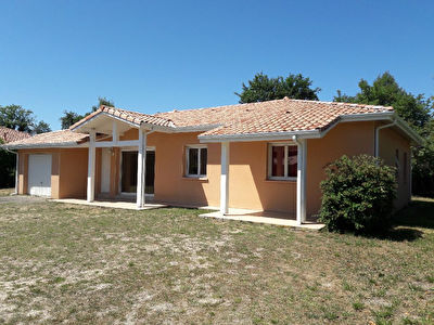 Maison Mont De Marsan 4 chambres 102 m2 jardin SDE + SDB