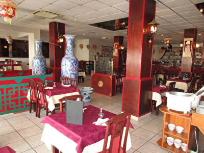Local commercial Mont De Marsan 10 pieces 680 m2