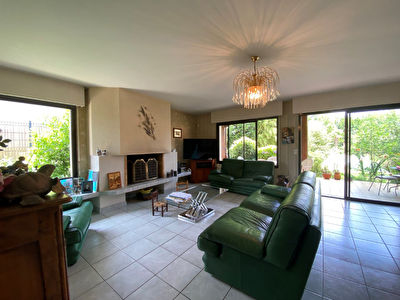 A VENDRE Maison Saint Pierre Du Mont 4 chambres piscine garage