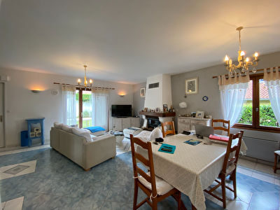 A VENDRE Maison de plain-pied Saint Pierre Du Mont 3 chambres, veranda, garage