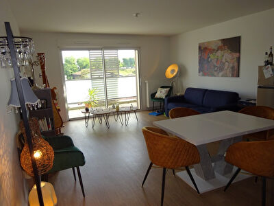 A louer Appartement Mont De Marsan, 70 m2, 2 chambres, terrasse, parking couvert