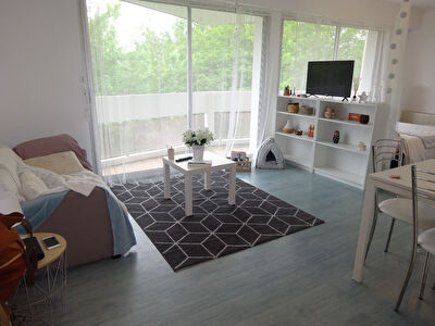 A louer Appartement Saint Pierre Du Mont 1 piece 35 m2 avec stationnement
