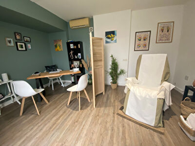 Immeuble proche Mont de Marsan T2/studio/local commercial