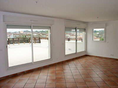 A LOUER MONT-DE-MARSAN Appartement T3 Bis 2 Chambres terrasse