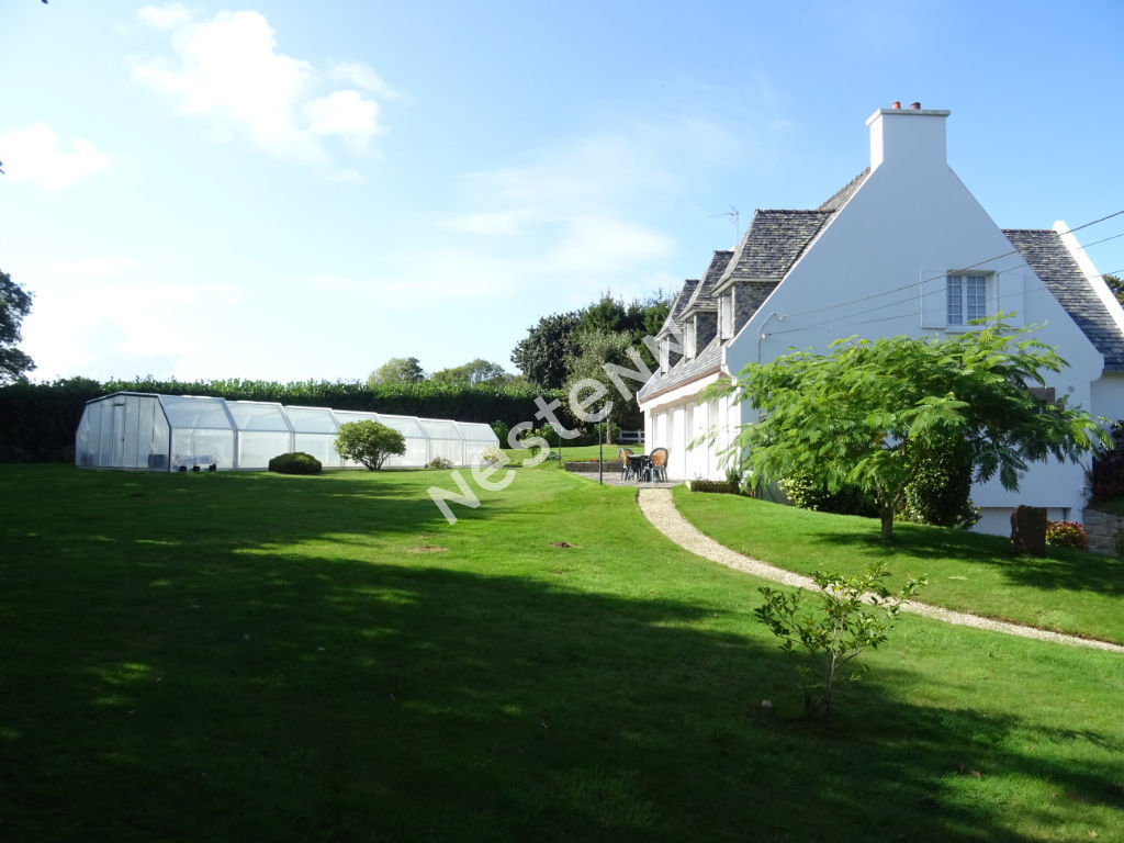 photos n°1 Maison 172 m² avec piscine Lannion