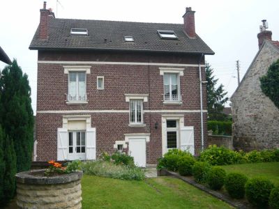 MAISON BOURGEOISE ST LEU D ESSERENT - 8 pieces - 180 m2