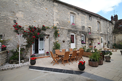 Maison Saint-maximin 8 pieces 208 m2