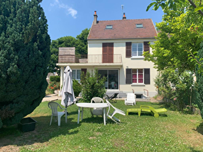 Maison 6 pieces 125 m2 Saint Leu D Esserent