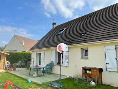 Maison Villers Sous Saint Leu 6 pieces 130 m2