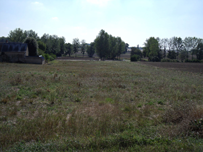 Terrain Varennes 1400 m2