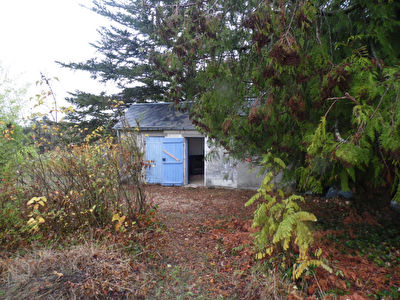 Terrain constructible avec loge de vigne