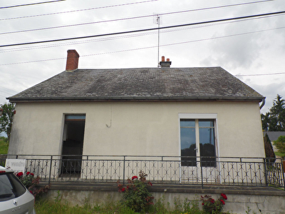 Maison a renover fort potentiel et grand terrain