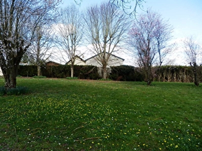 TERRAIN A BATIR AUX PORTES DE LOCHES