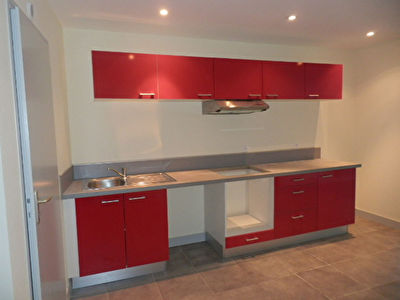 Tres bel appartement de plain pied a louer centre de Loches