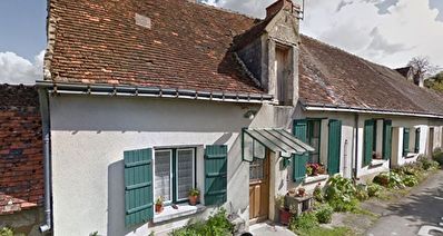Longere avec dependances et jardin: Beaulieu Les Loches