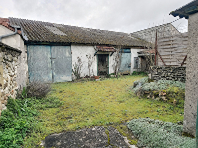 Maison de bourg avec son terrain a 8 km de Loches