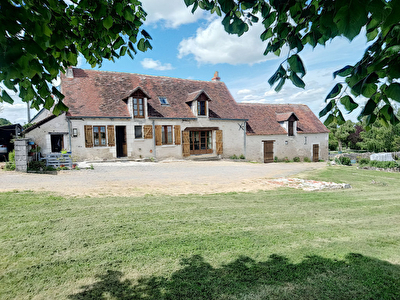 Longere dans le sud Lochois