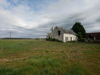 Ancien corps de ferme a rehabiliter a 5 min de Loches
