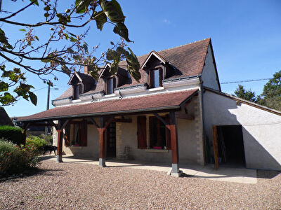 Maison ancienne renovee avec terrain sans vis-a-vis