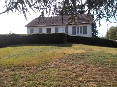 Pavillon sur sous-sol a 11 km de Loches