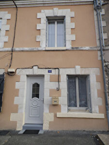 Maison de ville proche des commerces