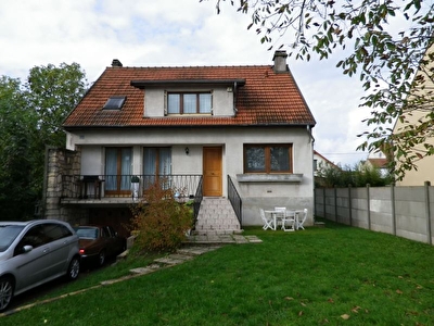 Maison Goussainville 7 pieces 140 m2
