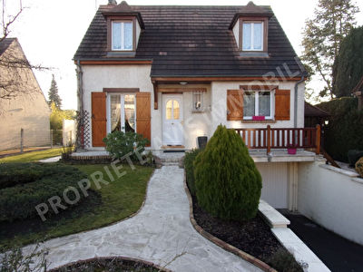 Maison CHAUMONTEL - 5 pieces
