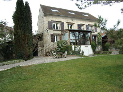 Maison PROCHE LUZARCHES - 7 pieces